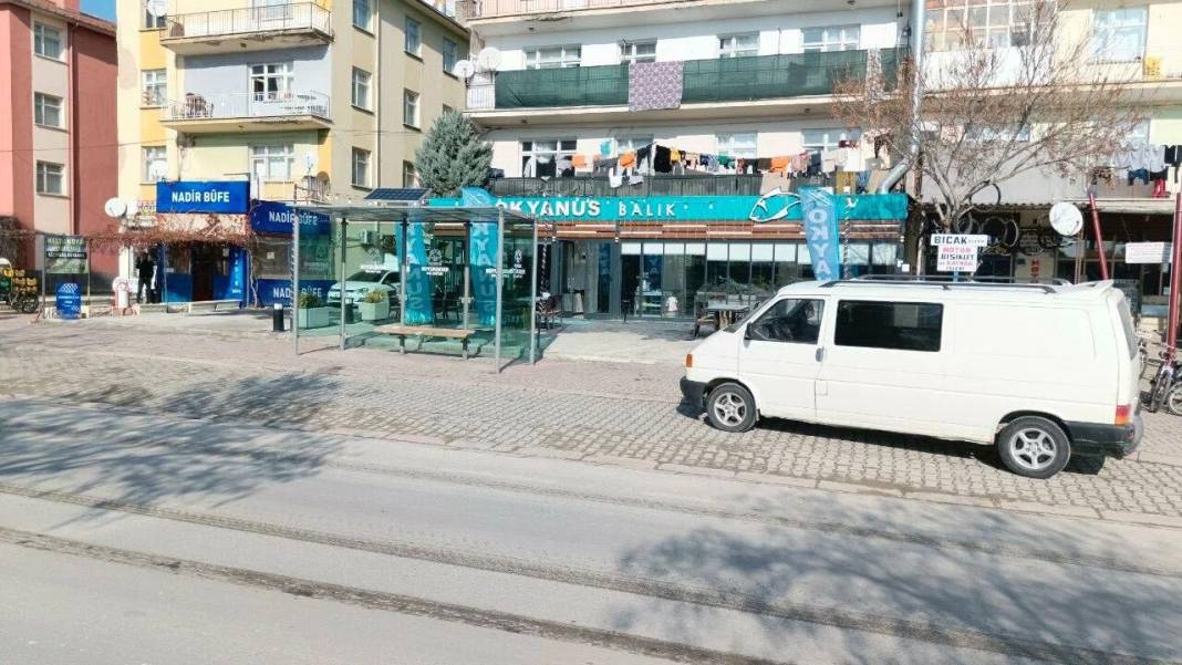 Konya’daki çöken 4 katlı bina yıkılacağının sinyalini önceden vermiş 17